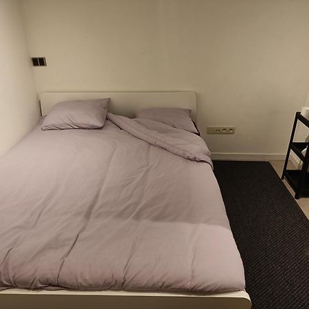Viktoria Hostel Antwerpia Zewnętrze zdjęcie