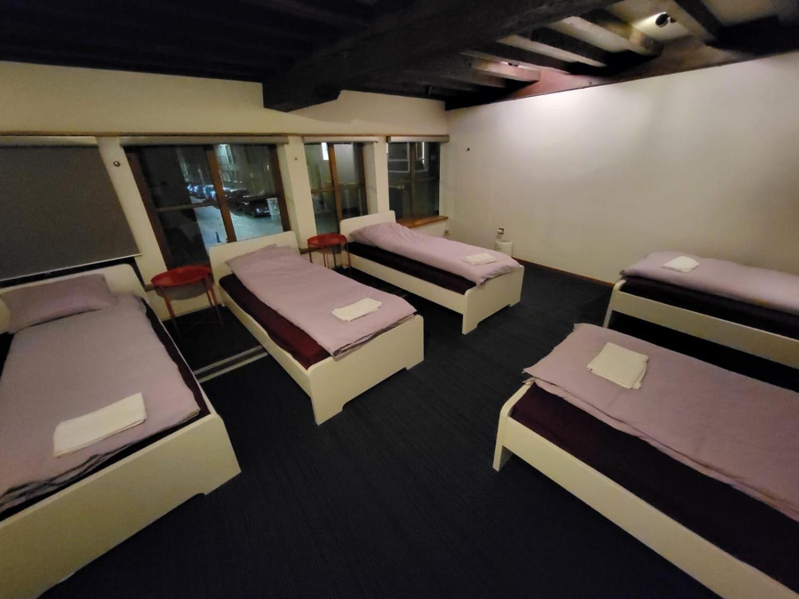 Viktoria Hostel Antwerpia Zewnętrze zdjęcie