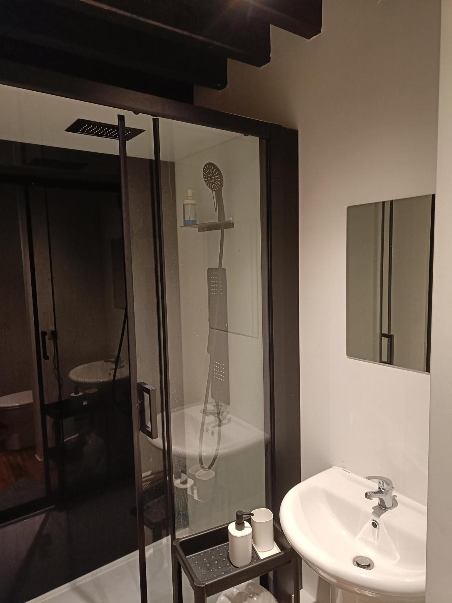 Viktoria Hostel Antwerpia Zewnętrze zdjęcie