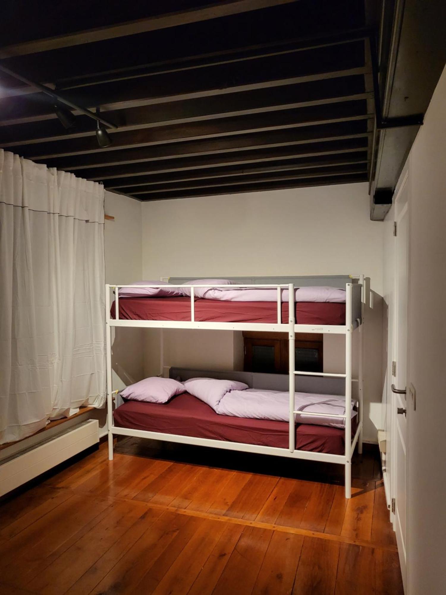 Viktoria Hostel Antwerpia Zewnętrze zdjęcie