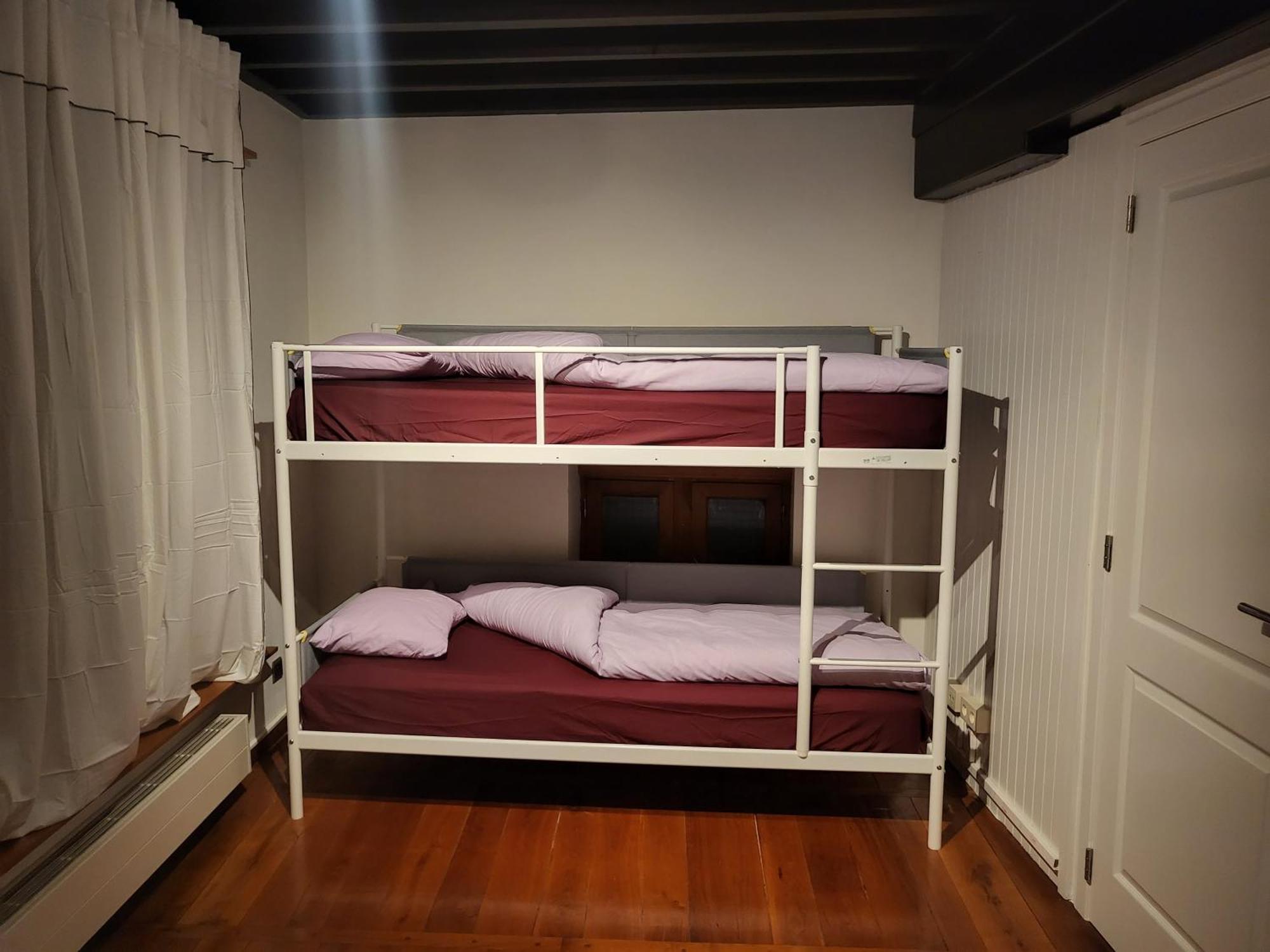 Viktoria Hostel Antwerpia Zewnętrze zdjęcie